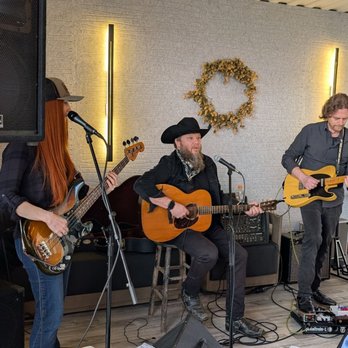 River Mile 38 Brewing - Carl and the Whistle Punks - Breweries Near Me - Cathlamet, Washington