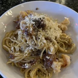 Carbonara with shrimp