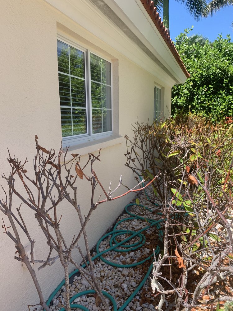 Slide of BAY TO BAY EXTERIOR CLEANERS