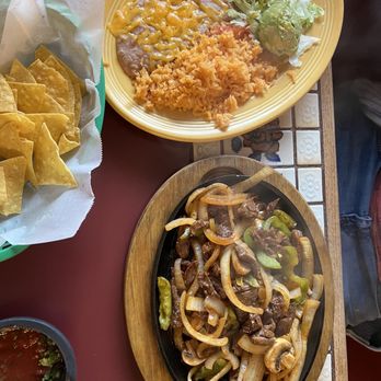 Las Margaritas - Beef Signature Sizzling Fajitas - Mexican Near Me - Seattle, Washington