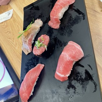 Sushi Zanmai - Half of the Tuna Zanmai Set - Sushi Bars Near Me - Los Angeles, California