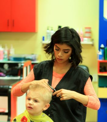 Cookie Cutters Haircuts For Kids 30 Photos Kids Hair Salons