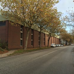 Closed Warehouse - Lagerhalle von außen