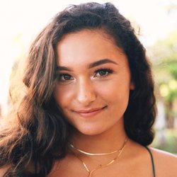 Brow Therapy By Kennedy - Prom make up