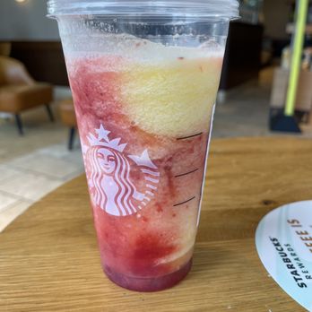 Starbucks - Frozen pineapple passionfruit lemonade - Coffee & Tea Near Me - Vernon Hills, Illinois Starbucks - Frozen pineapple passionfruit lemonade - Coffee & Tea Near Me - Vernon Hills, Illinois