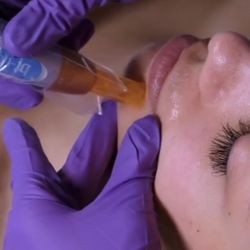 Sonya's Skin Care - Treatment service