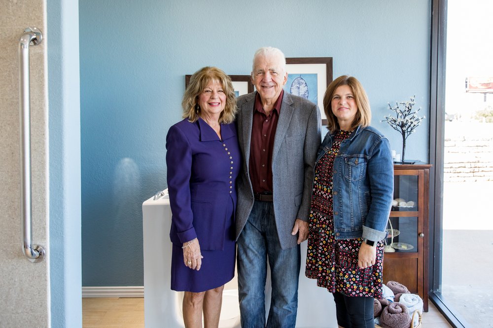 BEST BUY WALKIN BATH TUBS 23 Photos Hot Tub & Pool 311 Kings Plz