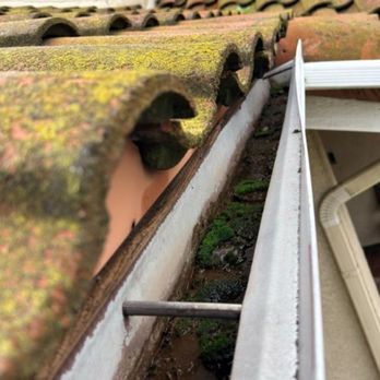 Alpha Fixers - Gutters before - Handyman Near Me - El Monte, California Alpha Fixers - Gutters before - Handyman Near Me - El Monte, California