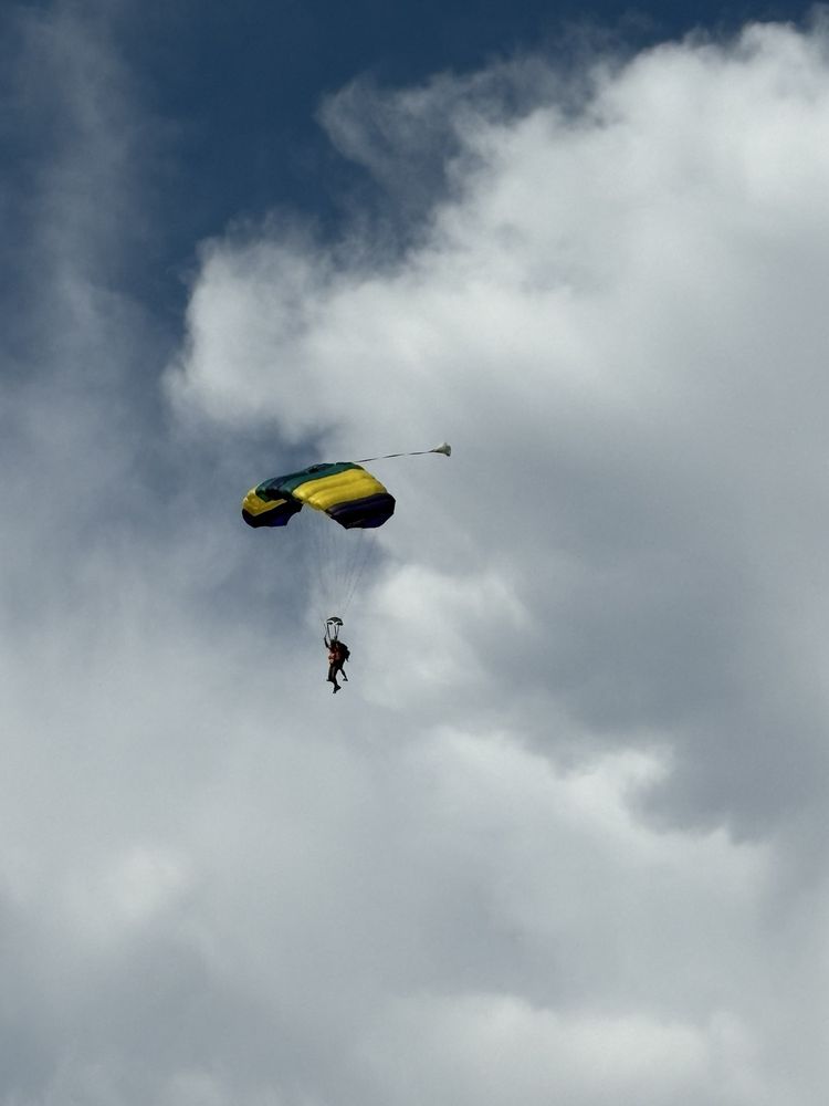 Jump Omaha Skydiving Logo