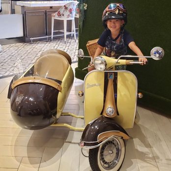 Bottiglia - Arriving in style - Italian Near Me - Henderson, Nevada