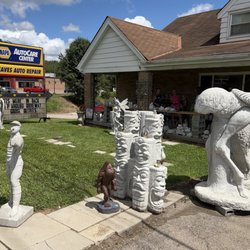 Korte Statues & Fountains
