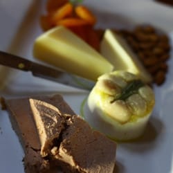 Landwaterfork - Cheese & pate plate