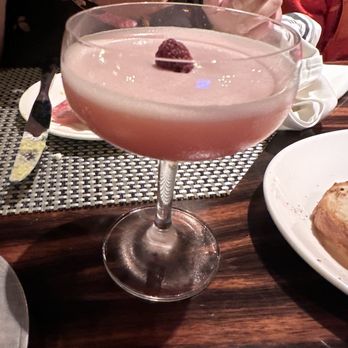 Roanoke - Fizzy something drink lol - Cocktail Bars Near Me - Chicago, Illinois
