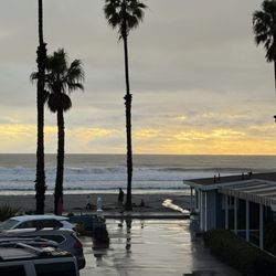 The Blue Whale - Oceanside - Hummer was within parking specifications