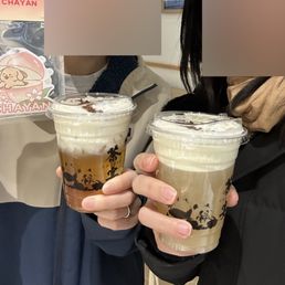Right: Osmanthus Cream Cloud  Left: Peach Oolong Cream Cloud