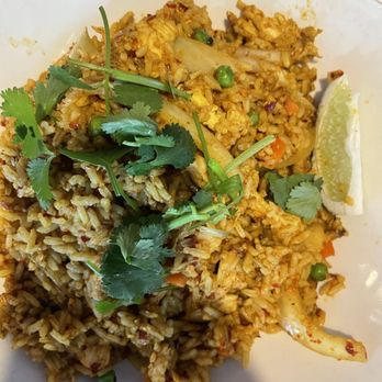 Salad King Restaurant - Thai Near Me - Toronto, Ontario