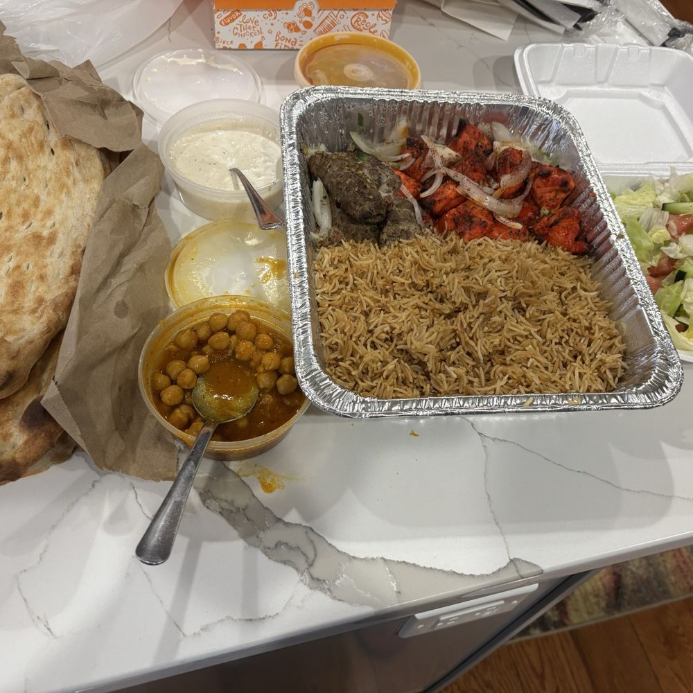 Family platter 3-4 people. Family platter 3-4 people.