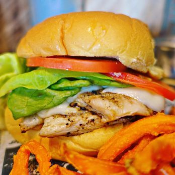 Front Porch - Grilled Chicken Sandwich & Sweet Potato Fries - Bars Near Me - Hoover, Alabama