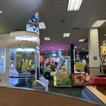 Chuck E. Cheese - Kids Activities Near Me - Arlington Heights, Illinois Chuck E. Cheese - Kids Activities Near Me - Arlington Heights, Illinois