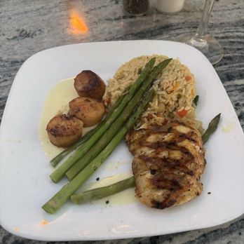 Circles Waterfront at Lands End Marina - Signature Grouper & Scallops - Seafood Near Me - Apollo Beach, Florida
