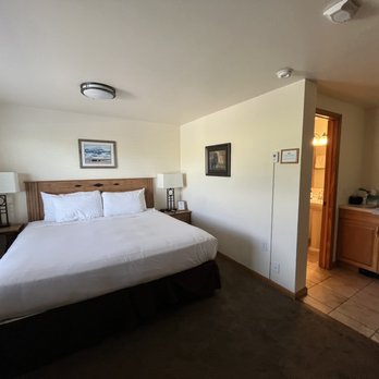 Elk Refuge Inn - Hotels Near Me - Jackson, Wyoming Elk Refuge Inn - Hotels Near Me - Jackson, Wyoming