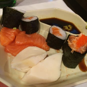 Scarborough Buffet - Salmon & tuna sashimi/sushi - Buffets Near Me - Scarborough, Ontario