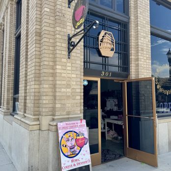 Bloom coffee shop - Outside - Coffee & Tea Near Me - King City, California