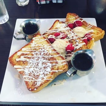 Meemom's - Yummy rum berry French toast! - Coffee & Tea Near Me - Middletown, New Jersey