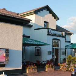 Fährhaus Hochdonn - Fährhaus Hochdonn, gutbürgerliche Küche direkt am NOK.
