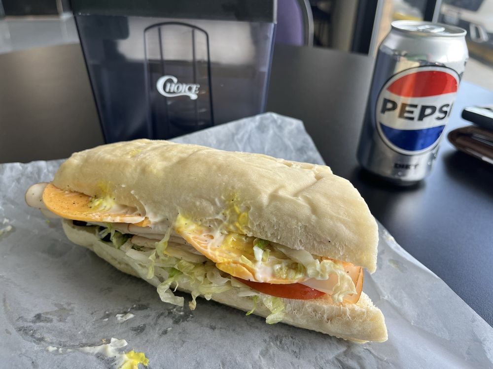Ottimo Sandwiches & More Logo