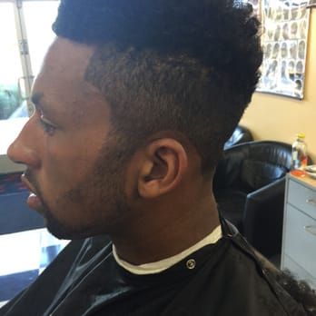 Keith your barber at CeCe's Cutz - High Top with face line up - Barbers Near Me - Sacramento, California Keith your barber at CeCe's Cutz - High Top with face line up - Barbers Near Me - Sacramento, California