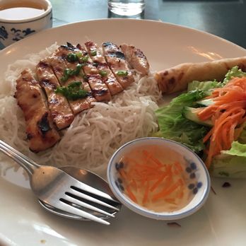 Phoenix Du Vietnam - Chicken breast - Vietnamese Near Me - Gatineau, Quebec Phoenix Du Vietnam - Chicken breast - Vietnamese Near Me - Gatineau, Quebec