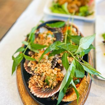 Bien Hen Restaurant - Seafood Near Me - Westminster, California