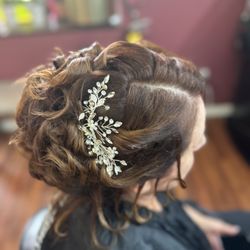 Tita's Beauty Salon - Peinado