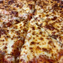Hometown Delights Cafe & Cakes - Pizza