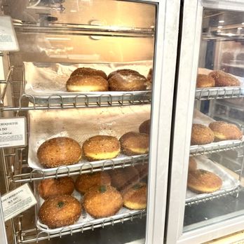 Tous Les Jours - Bakeries Near Me - San Diego, California Tous Les Jours - Bakeries Near Me - San Diego, California