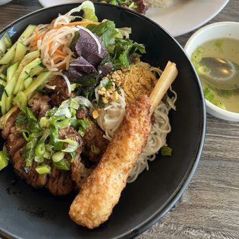 Com Tam Bui - Bún Thịt Nướng Chạo Tôm - Vietnamese Near Me - Garden Grove, California