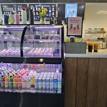 Kokee Tea - Drink and snacks area - Coffee & Tea Near Me - Fredericksburg, Virginia