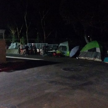 Krispy Kreme - donut camp - Donuts Near Me - Oxnard, California