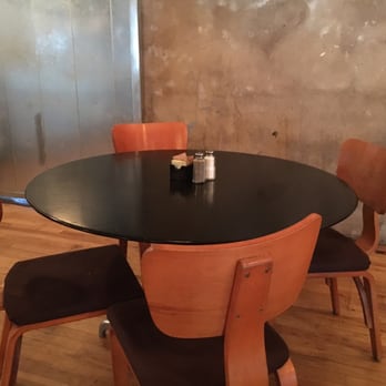Krankies - Seating - Coffee & Tea Near Me - Winston-Salem, North Carolina