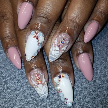 Glamour Diva Nails - Sparkles and vintage look - Nail Technicians Near Me - West Park, Florida Glamour Diva Nails - Sparkles and vintage look - Nail Technicians Near Me - West Park, Florida