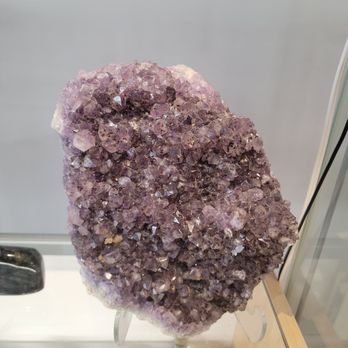 Rina's Rocks - Beautiful Amethyst. There are lots of wonderful specimens here! - Jewelry Near Me - Hatboro, Pennsylvania Rina's Rocks - Beautiful Amethyst. There are lots of wonderful specimens here! - Jewelry Near Me - Hatboro, Pennsylvania