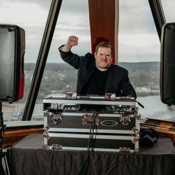 Music On The Move DJ Service