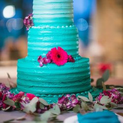 Twins Flowers & Home Decor - Cake flowers
