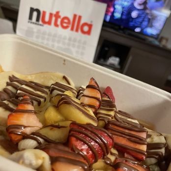 Nutella Cafe - Crepe with caramelizad apples, bananas and strawberries. - Desserts Near Me - Chicago, Illinois