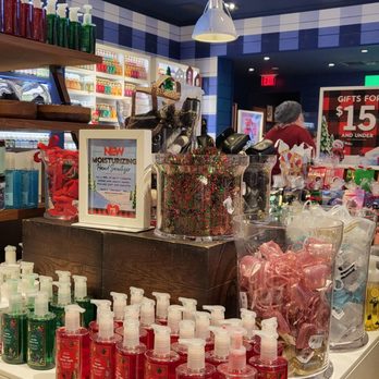 Bath & Body Works - Cosmetics & Beauty Supply Near Me - Portland, Oregon Bath & Body Works - Cosmetics & Beauty Supply Near Me - Portland, Oregon