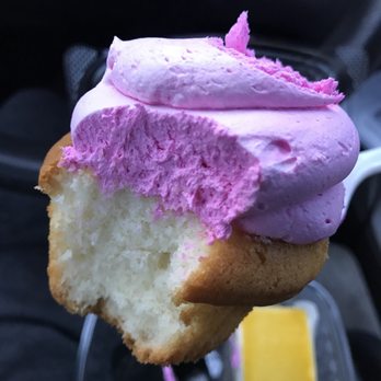 Hot Breads and Cakes - Beautiful assortment of vegan cookies, cakes and cupcakes - Bakeries Near Me - Gaithersburg, Maryland Hot Breads and Cakes - Beautiful assortment of vegan cookies, cakes and cupcakes - Bakeries Near Me - Gaithersburg, Maryland