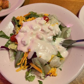 Texas Roadhouse - Dinner salad - Steakhouses Near Me - Warren, Ohio