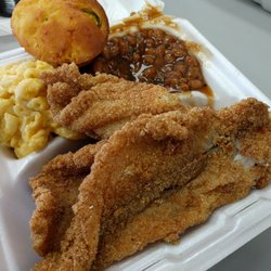 Papa V's - Fried catfish