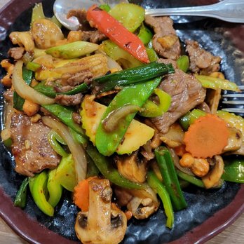 AM Noodle - Cashew Nut - Thai Near Me - Ventura, California AM Noodle - Cashew Nut - Thai Near Me - Ventura, California